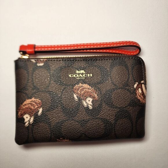 NWT CC433 Coach HedgeHog Corner Zip Wristlet Signature Canvas Brown/Black - Picture 1 of 3